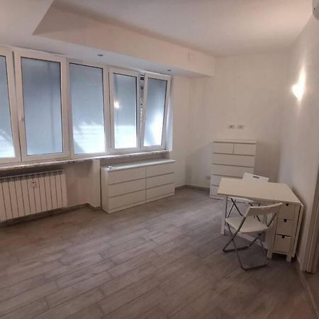 Confortable And Centrally Milan Flat Εξωτερικό φωτογραφία